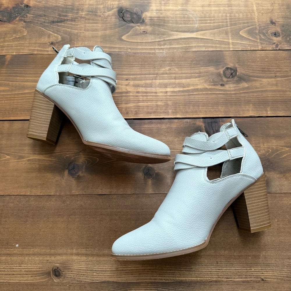 Maurices Molly Gray Strappy Ankle Booties